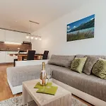 Apartment Haus Mathies *